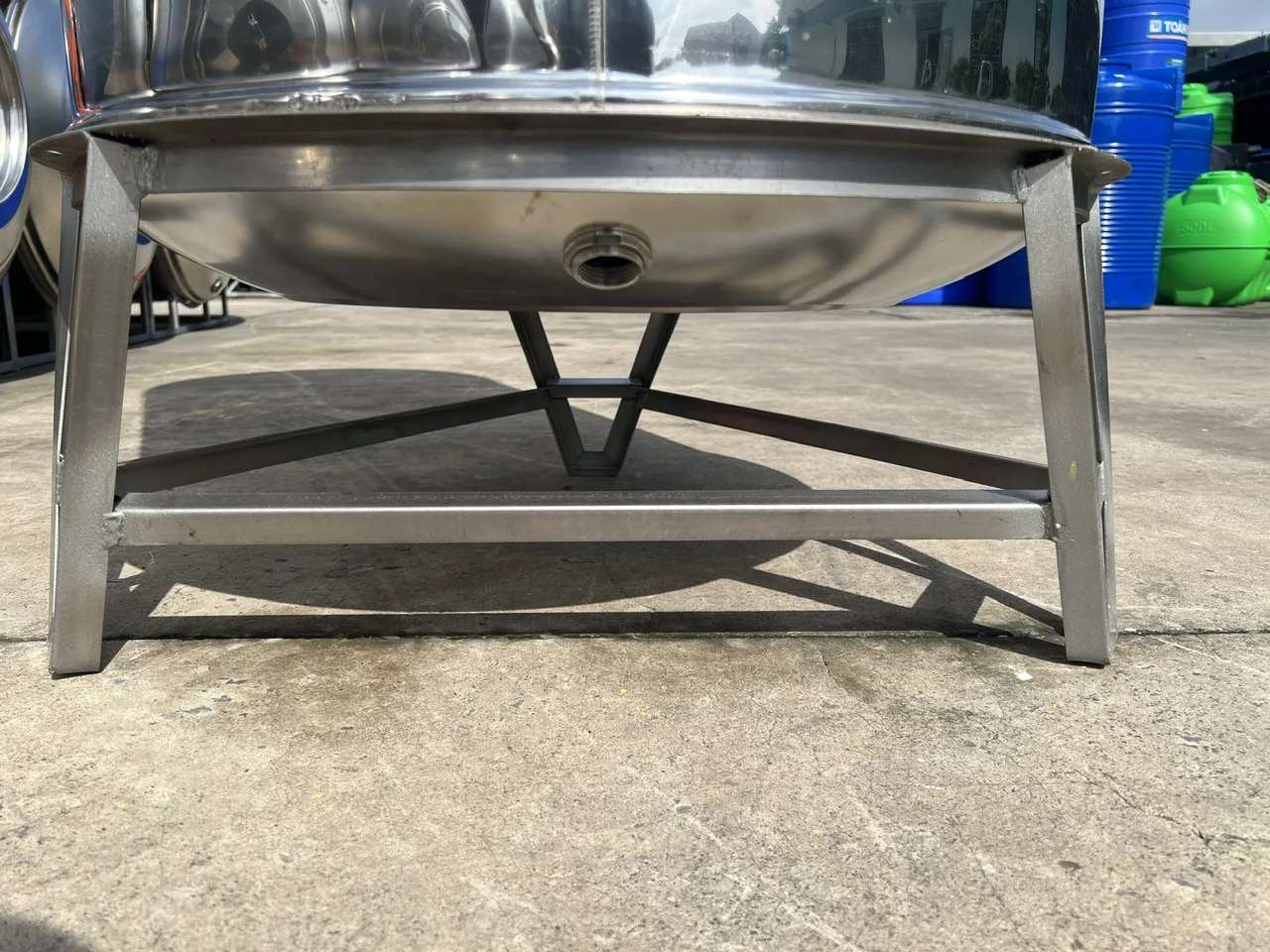 Cấu tạo và phụ kiện bồn nước inox Hwata 700L